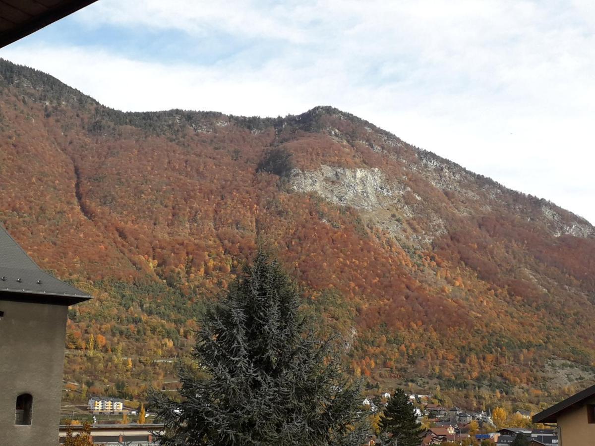 Enclos Savoyard Appartement Meuble 1Chambre 1 Canape Lits 3Personnes Grand-Aigueblanche Luaran gambar